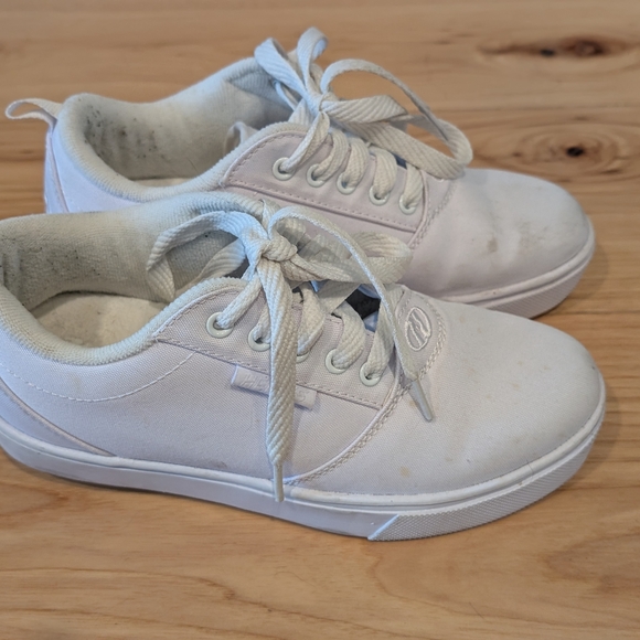Heelys White Skate Shoes - Picture 7 of 8